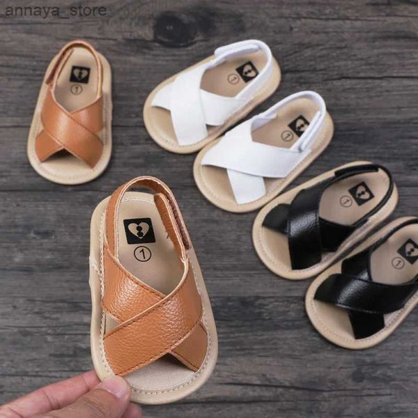 Sandalen Sommerbabyschuhe atmungsaktiv und Anti -Slip -Schuhe mit Quasten Design Sandalen weiche Sohlen für Kinder im Vorschulalter Erster Schritt Walkerl240429