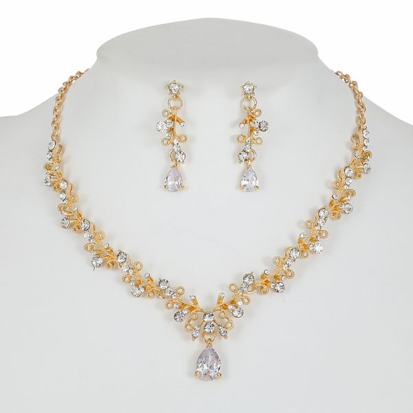 Abito da sposa coreano Abito da sposa Necklace Set di orecchini Set Diamond Crystal Fashion e bellissimi accessori da sera a catena da colletto