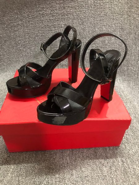 Tasarımcı platformları supramariza çıplak sandalet ayakkabıları kadınlar crisscrossthick yüksek topuklu elbise düğün bayan siyah patent deri sanalias ile kırmızı toz torbası kutusu