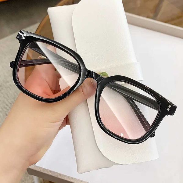 Óculos de sol Novos óculos fêmeas de pó Busher Fashion Brand simples decorativo simples Cute UV400 Eyewear H240429