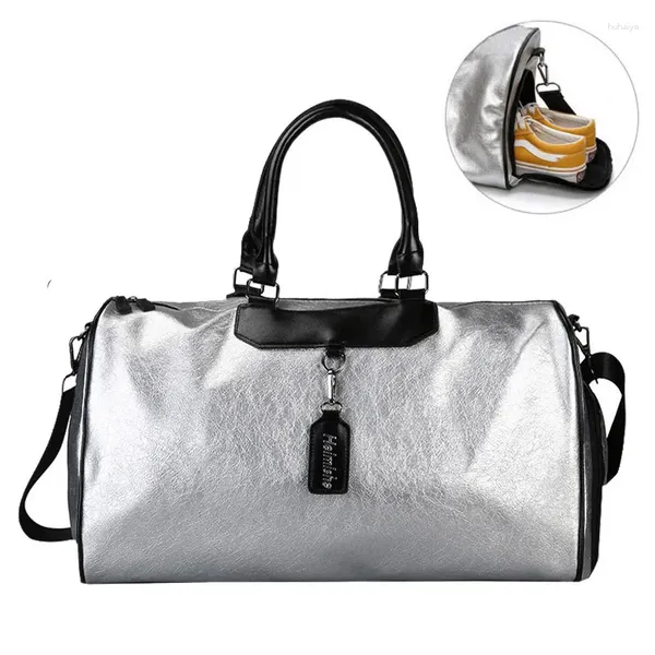 Duffel Bags 2024 Silber Sporttasche Lady Gepäck in Reisen mit Tag Fitnessstudio Leder Frauen Yoga Fitness Sac de Sport groß