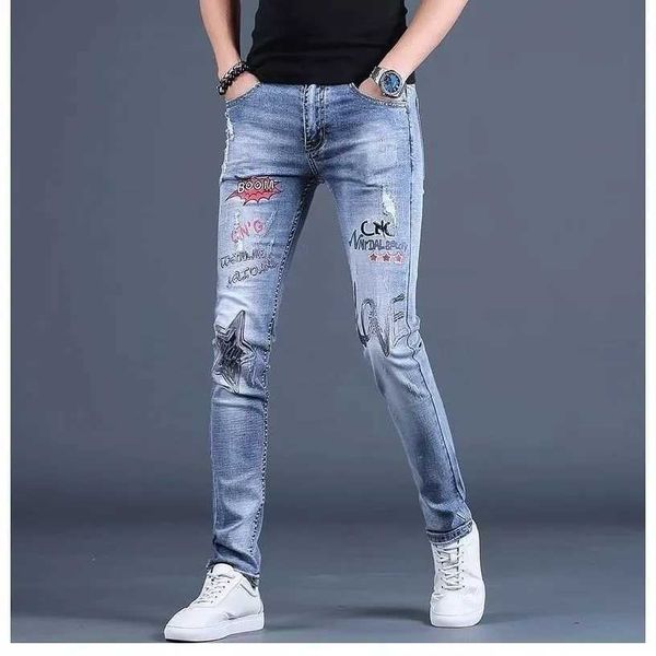 Pantaloni maschili di alta qualità jeans blu classici decorativi ricamati slim fit coreani jeans core e sexy coreani;Q240429