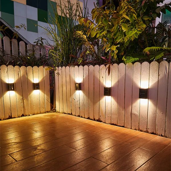 Decorações led solar liderado ao ar livre sensor solar sensor de lâmpada iluminação de rua externo decoração de jardim guirlanda à prova d'água da parede solar de parede solar