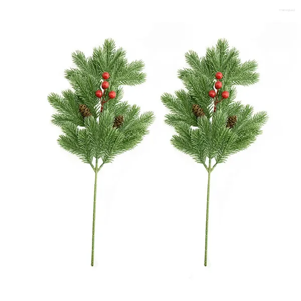 Dekorative Blumen 2pcs künstlicher 3D -Kiefernnadelzweig 47cm Kegel Rote Holly Beeren DIY Weihnachtsbaumjahr Blume Arrangement Hochzeit