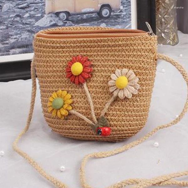 Aufbewahrungstaschen INS -Stil handgefertigtes Bag Natural Gras gewebt tragbarer Eimerkorb Beach Kinder Modeaccessoires