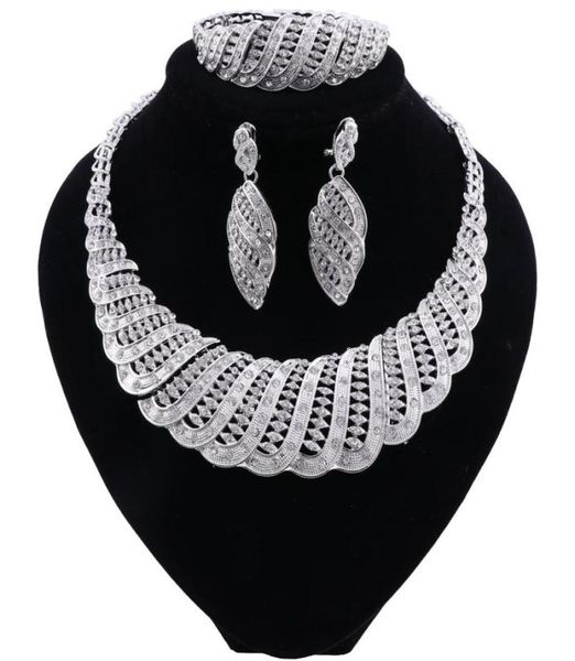 Novo conjunto de jóias para mulheres de casamento nigeriano Conjunto de jóias de declaração inteira Jóias Dubai Silver Plated Jewelry Set2112977