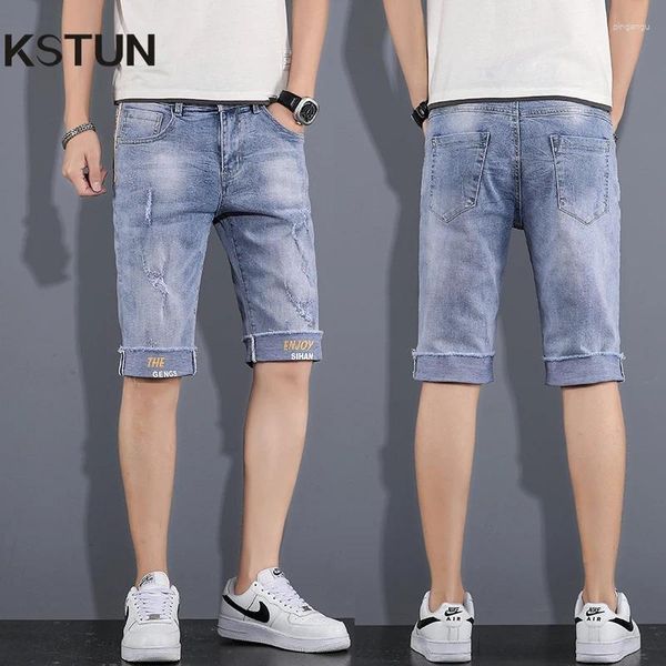 Jeans masculinos 2024 homens shorts de verão slim azul claro jeans de alongamento para punhos com o topo angustiado do joelho cowboys do joelho