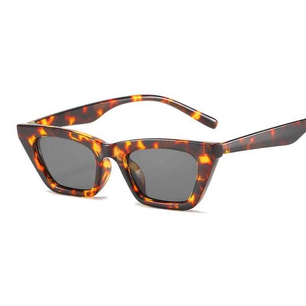 7J3Q Óculos de sol Novos óculos de sol de gatos da moda Designer de marca de marca Vintage quadrado óculos fêmeas pequenas molduras lentes transparentes Oculos de sol D240429