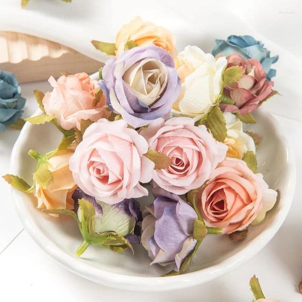 Flores decorativas 20pcs 4cm Vintage Artificial Rose Head Silk Flor DIY Material de mama Casa Caixa de presente Decoração