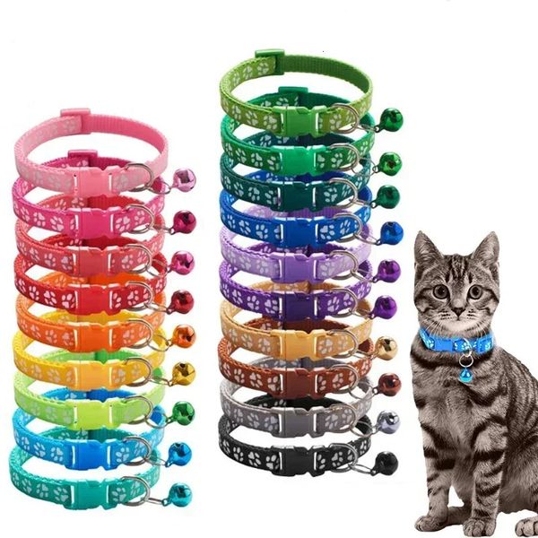 Colarinho de estimação com pegada de desenho animado Bell Acessórios para cachorro colorido de cachorro gato colar de gato de gatinho colar de segurança ajustável Colar anel de sino 240429