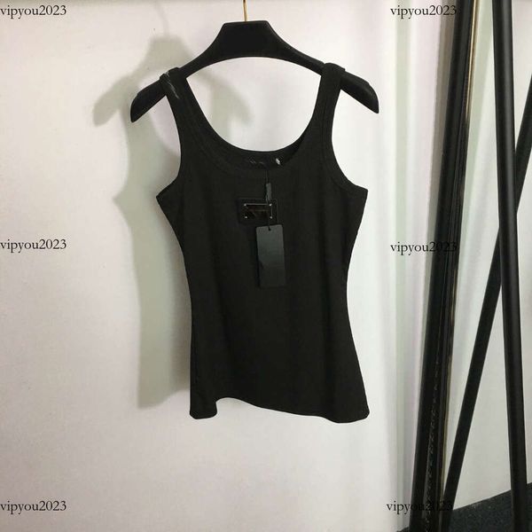 Designer malha colete feminino de marca de marca para mulheres Tops de verão letra de metal letra logotipo ladies shirsess camiseta 29 de abril