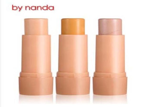 В складе Women By Nanda Highlighter Stick Over Shimmer выделяет порошковую кремовую текстуру 3Colors Водонепроницаемое серебро Shimmer L1818357