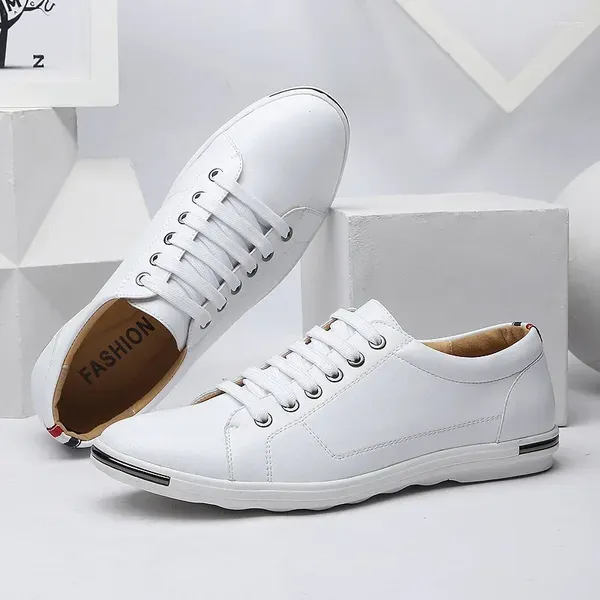 Scarpe casual in pelle da uomo più taglia 48 uomini designer semplice sneaker da lacci classici traspiranti