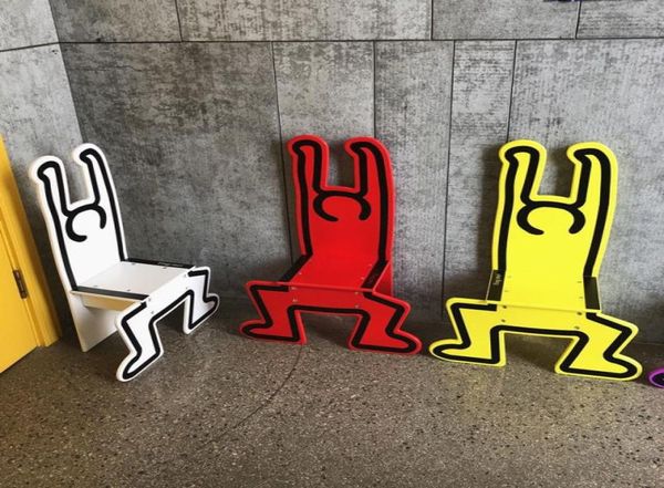 Bancos do pátio Keith Haring Children039S Cadeira de moda Marca Spot Graffiti Art Mobilos decorativos modernos TN6672517