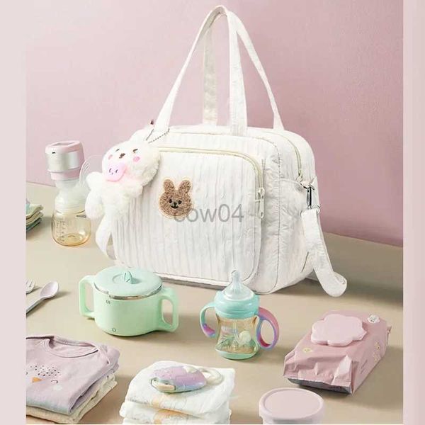 Bolsas de fraldas Bolsas de fraldas de fraldas organizador de maternidade Bolsa portátil desenho animado fofo multifuncional de grande capacidade de nylon viajar com pingente D240429