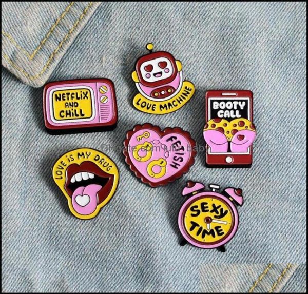 Pins Spettoni gioielli giallo smalto giallo robot tv robot orologi labbra buheart badge custom jeans camicia camicia regalo di moda drop drop dropelese 7778929