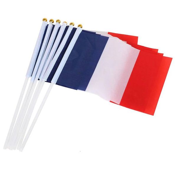 100 französische Handkarten 14x21cm Französische Handkarten Welle National Flag Promotion Großhandel Plastikflagge 240425