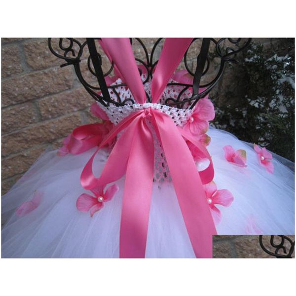 Ragazze abiti abiti da tutu bianchi bambini tle con petali rossi fiore e nastro arco bambini compleanno costume da sposa consegna goccia per bambino mate dhhf7