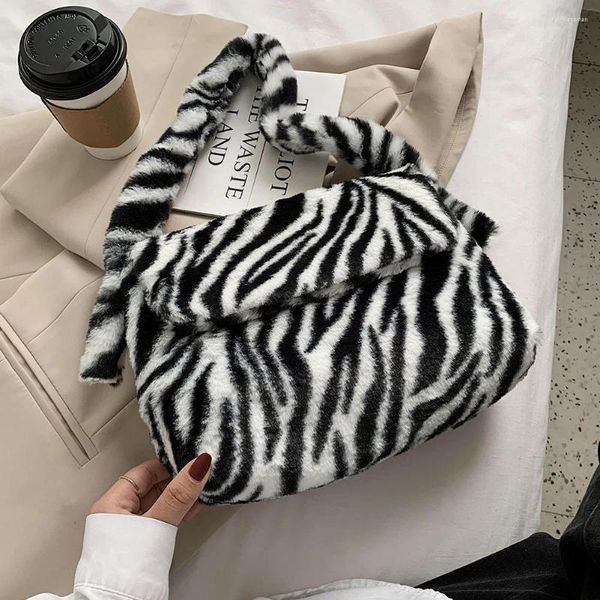 Сумка модная плюшевая плеча подмышка Lady Zebra Prinat