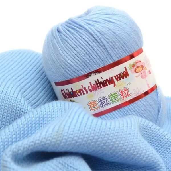 Alta qualità da 50 gball 132 metri Seta per neonati a mano a maglia Hunted Yarn Acrochet 240428