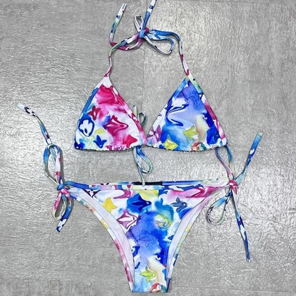 Damendesigner Bikini Brief Stickerei sexy Badeanzug Sommer Mode Beachbrief Tiegestütze Europa und die USA Split Bikini Schwimmkostüm geteilt