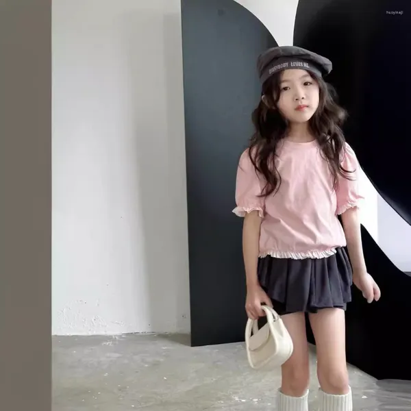 Set di abbigliamento 2024 Versione coreana di ragazze T-shirt in pizzo rosa primavera Pantaloni grigio pantaloni bambini dolci vestiti gentili gentili