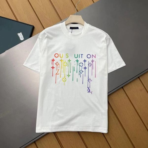 2024 Novo designer de verão T-shirt masculino de mangas curtas de mangas curtas de letras Padrão do logotipo da camisa inferior Moda