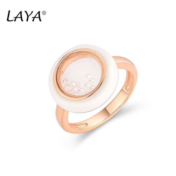 Кольца полосы Laya 925 Стерлинговое серебро модно и персонализированное высококачественное циркониевое золото белое эмалевое кольцо, подходящее для женщин Q240429