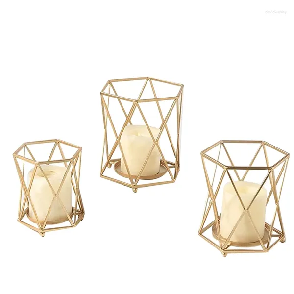 Candele Candele Set di luce da tè di 3 pilastri di metallo geometrici per l'arredamento da tavolo da pranzo per matrimoni di Natale oro