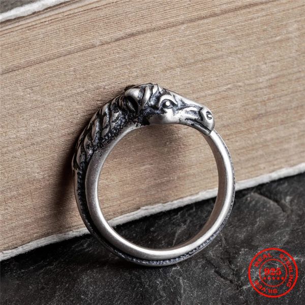 Mkendn Vintage Black 925 Sterling Silber Zodiac Horse Head Finger Ring Punk Biker Ringe für Männer Männliche Frauen Schmuck 240420