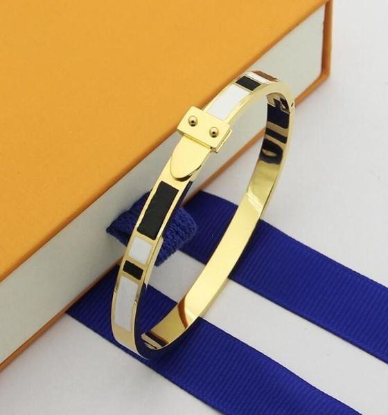 Braccialetti d'oro di alta qualità braccialetti di alta qualità Braccialetti in acciaio in acciaio semplice per i braccialetti di coppia Supply Fashion Supply5901519