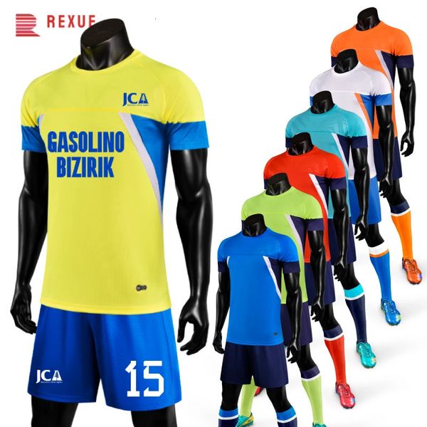 Men Children Soccer Jersey Set Custom Custom Rápido seco de 2 peças de manga curta Shorts de t-shirt uniforme de futebol Sportswear240417