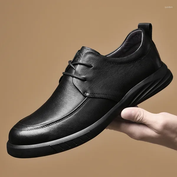 Scarpe casual genuina in pelle 2024 per uomini piattaforma piatta da passeggio per scarpe da passeggiata business formale