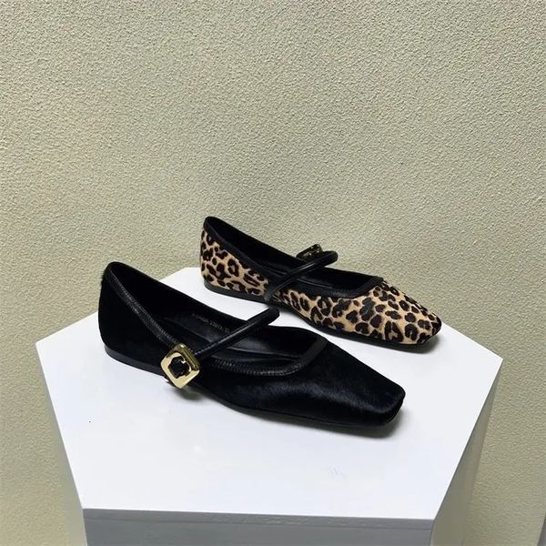 Moda kadın düz ayakkabı yuvarlak ayak parmağı leopar baskı sıradan ayakkabılar bayanlar nefes alabilen slip-on açık yumuşak mary jane ayakkabı 240424