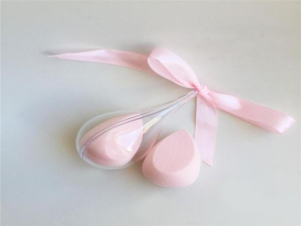 Il nuovo applicatore per il trucco per il trucco di bellezza Ultrasoft Latex Beauty Blender di sponge rosa.