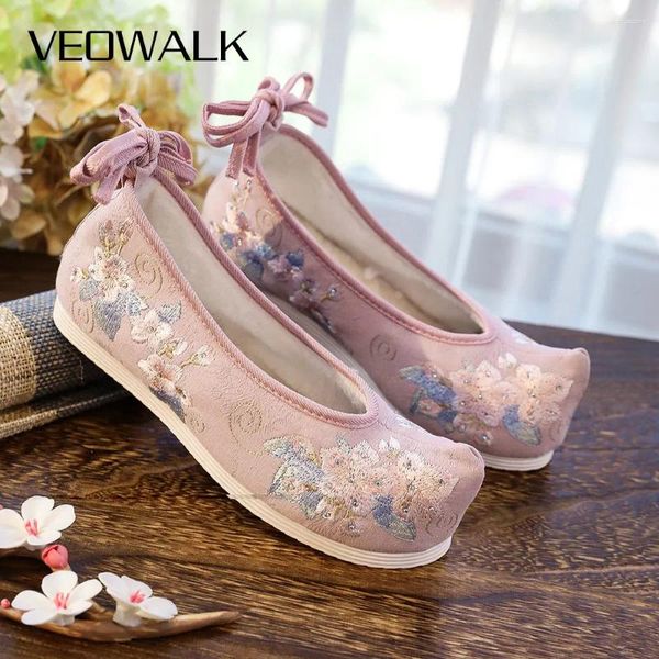 Scarpe casual veowalk donne inverno tessuto di cotone hanfu con calda pelliccia in pellicola in pelliccia in finta fodera alla caviglia cinese ricamato piatti a punta vintage