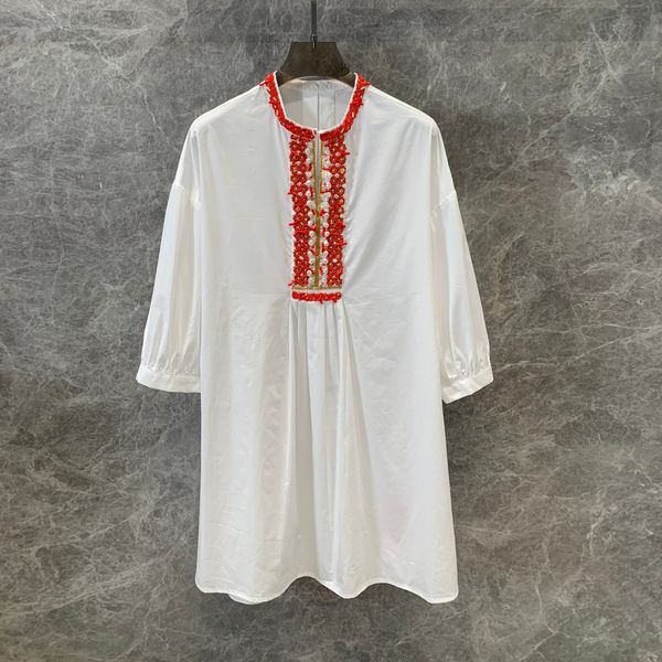 Abito da donna in cotone bianco in cotone collo a maniche lunghe decorazioni per perle rossa