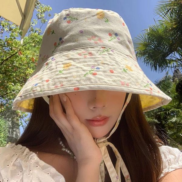 Chapéus largos da borda Versão coreana de fofo Floral Double-lises-lisado Hat de verão feminino Big protetora solar corda à prova de vento Capinha de sol doce