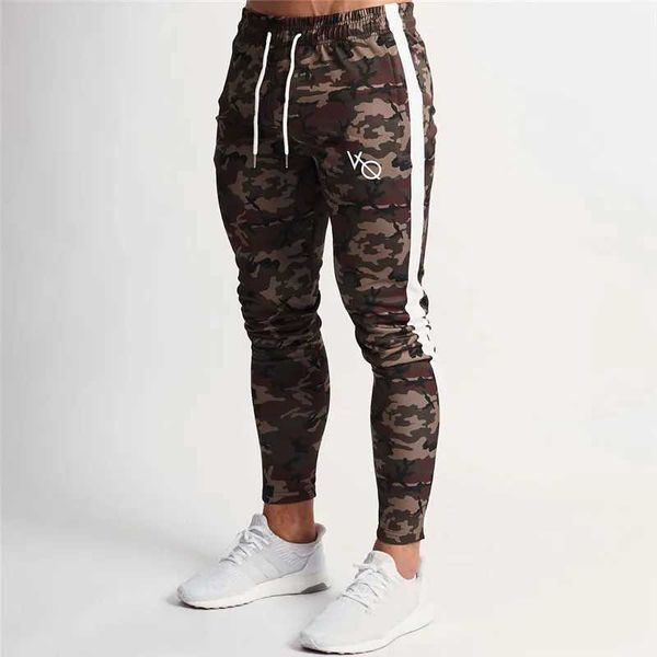 Calças masculinas Mens Sports Sports Gym Runner Sports Sports Fitness Camo Impressão Casual Pants Casual Running Treinamento Fitness Sports Pants J240429