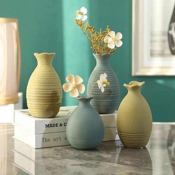 Vasis Ins Flower Vase Ceramic Cot Codge Decoration Nordic Home Decorazione fatta a mano Decorazioni per la fattoria artistica a mano