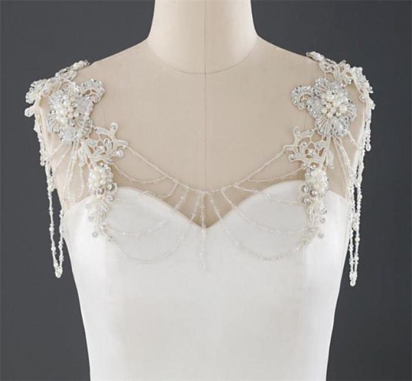 Pérolas de colar de renda de noiva de casamento Pérolas de pérolas de corpo de vestido de cor de ombro de corpo inteiro Cristais de miçangas bolero branco orname64599924