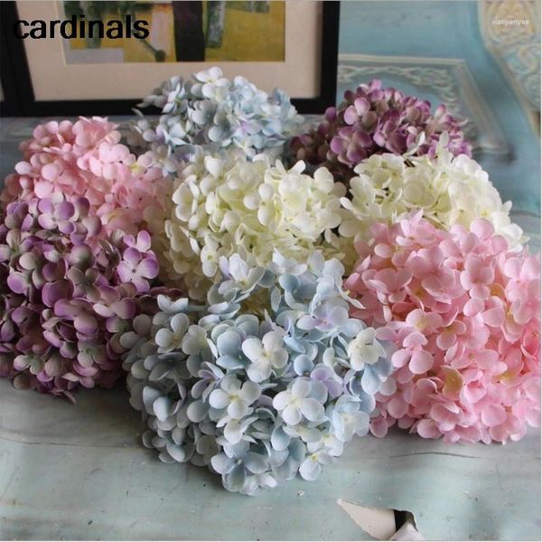 Flores decorativas em quatro cores Hydrangea Flower Ball Acessório de seda DIY para decoração de casamento em casa Fake