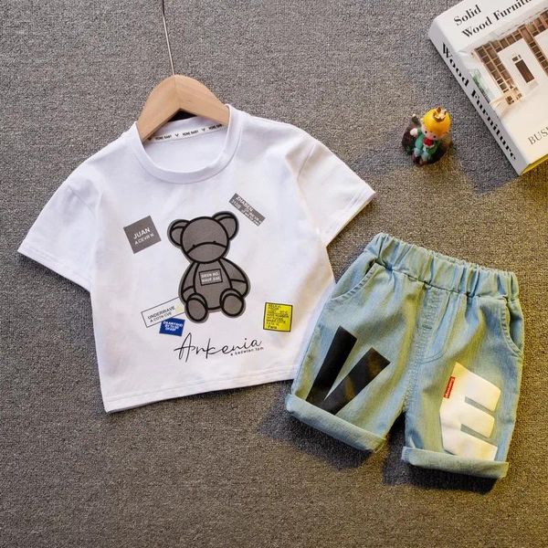 Roupas de roupas desenho animado de camiseta de urso fofo para meninos e meninas roupas de verão jeans jeans jeans do tracksuit infantil Teses de camisetas 2pcs