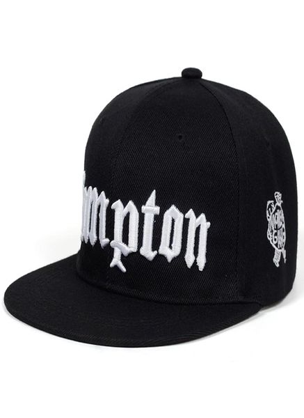 Новая вышивка Compton Baseball Cap Регулируемые Snapbacks Hip Hop Flat Hat Sports Spantback Caps Fashion Hat для унисекс папы ACC3553658