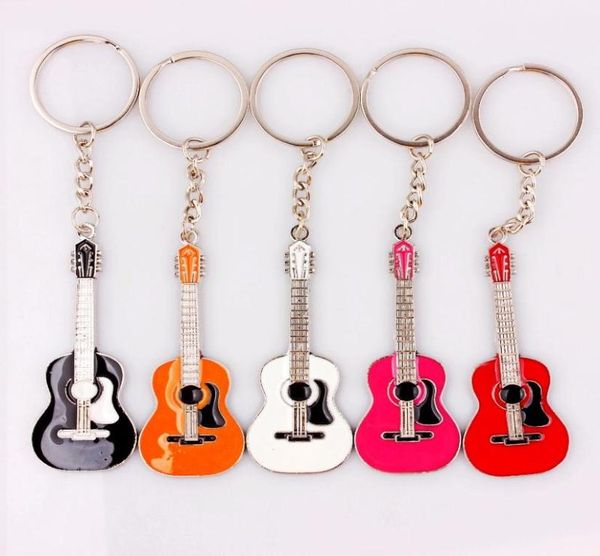 Neuer klassischer Gitarre Silber Anhänger Keychain Alloy Car Key Ring Musical Männer Frauen Charme Geschenke Schmuck Bulk 10pcs2393819