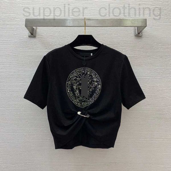 Damen-T-Shirt-Designer 2024 Neues T-Shirt Leuchten Hot Diamond Round Medusa Muster Pin Twisted Leakage Bauchnabel Kurzer E8LQ