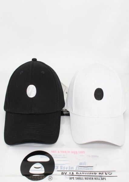 Capas de beisebol bordadas Bongas preto e branco Tampa dura Tampa curva AllMatch Versão coreana Shortbrimmed Cap5420048