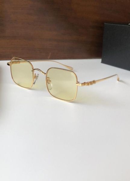 Chrom Chuck Top Original de alta qualidade, óculos de sol de designer para homens famosos famosos da marca retro de luxo EyeGlass Fashion Design W5543073