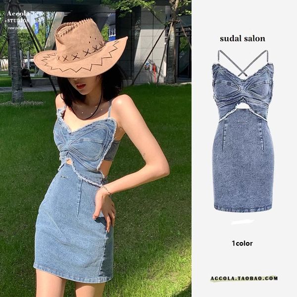 2024 Summer French Sweet e piccante un unico e bellissimo abito camisole in denim a v-collo a V con abito da donna alla moda da donna alla moda