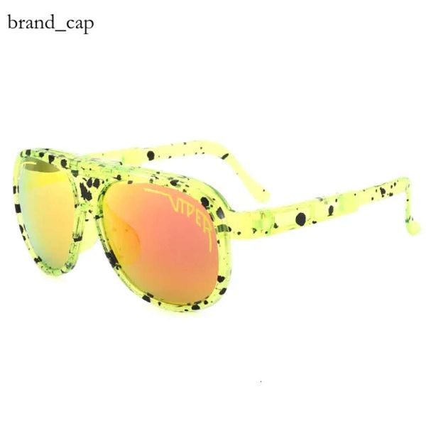 Óculos de sol Viper 2024 Novo moda deslizando para descendo os óculos de sol Retro Pit Vipers para homens e mulheres UV400 Vintage Sun Glasses Steampunk Eyewear 7071